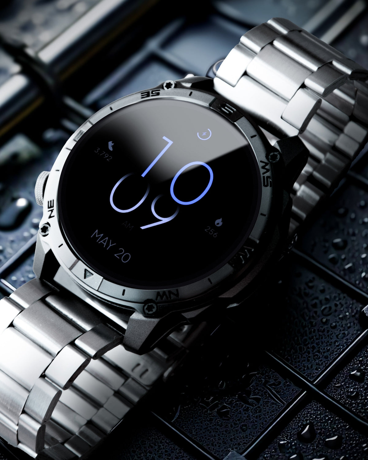 ZE™ Force Smartwatch | AMOLED Always On Display, Satellite GPS, Monitor Stress